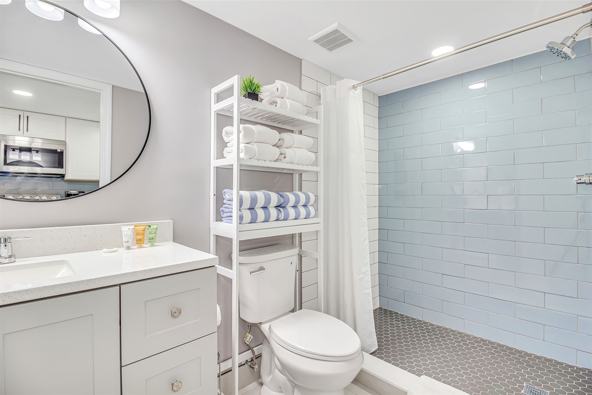 full bathroom equipped for all your prepping needs