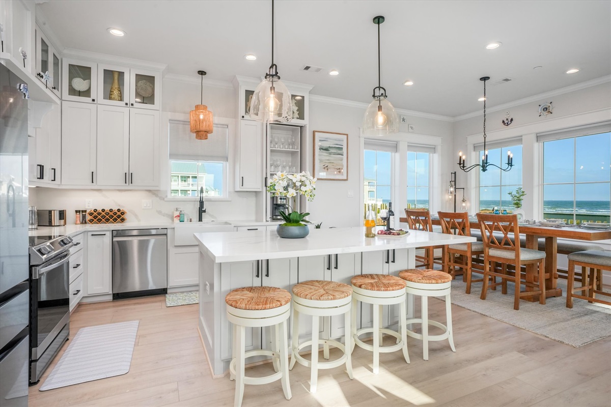 ad21f47aedbd476b82462c3506f1b9c9 Large | Beachhouse | Texas | TX | Vacation Homes | Galveston | Crystal Beach | Kokomo | Breezy Days | Beachfront Elegance | Sunrise Serenity | Southern Sands Property Management, LLC