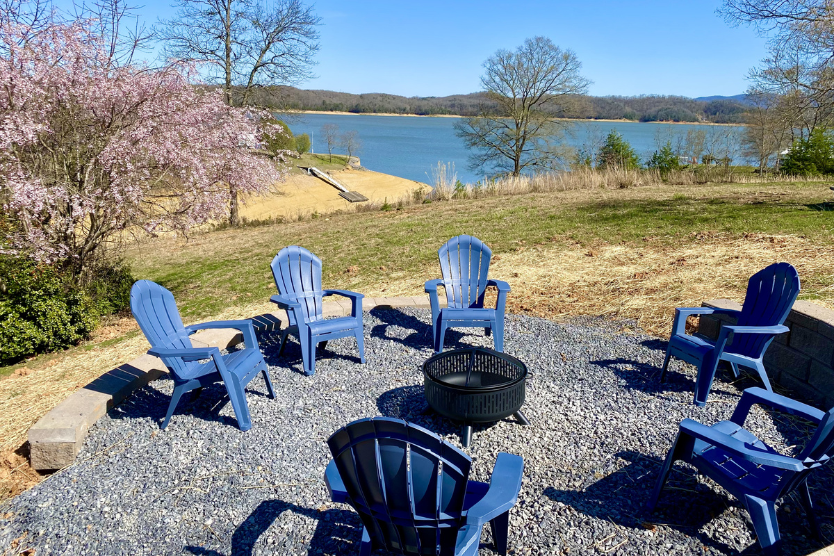 Firepit overlooking the lake and mountains in early spring