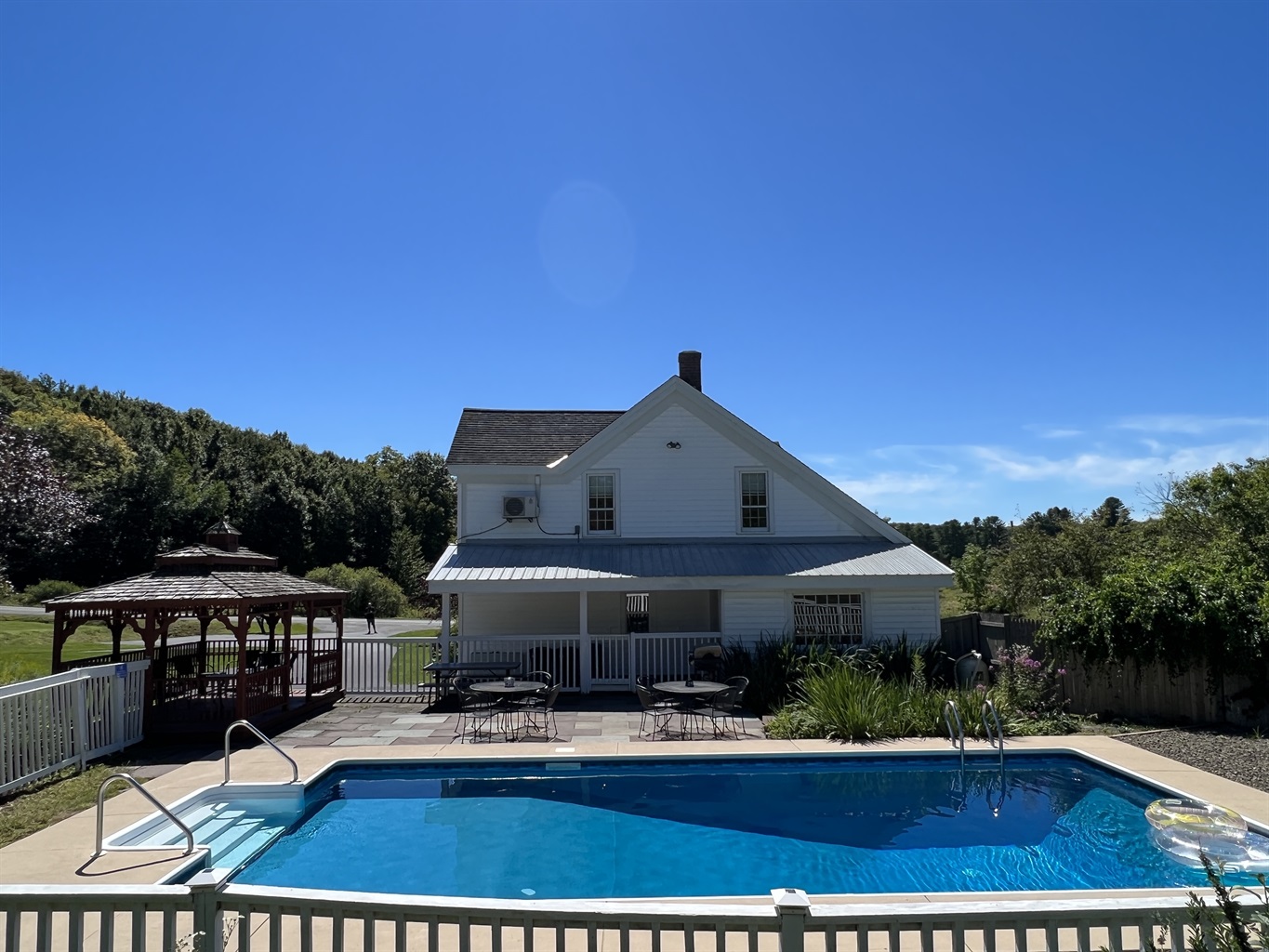 Peterson Place Pool (open Memorial Day - Setember 30)