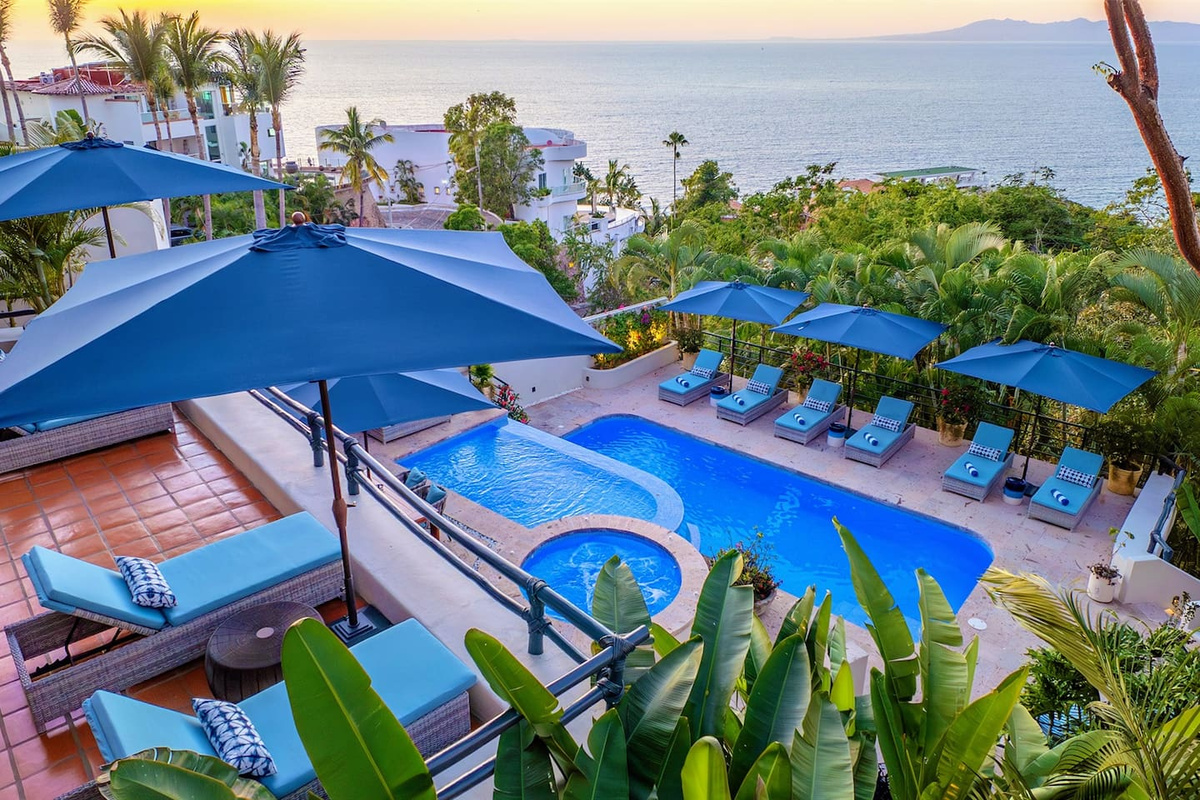 Villa Primrose Pools & Views