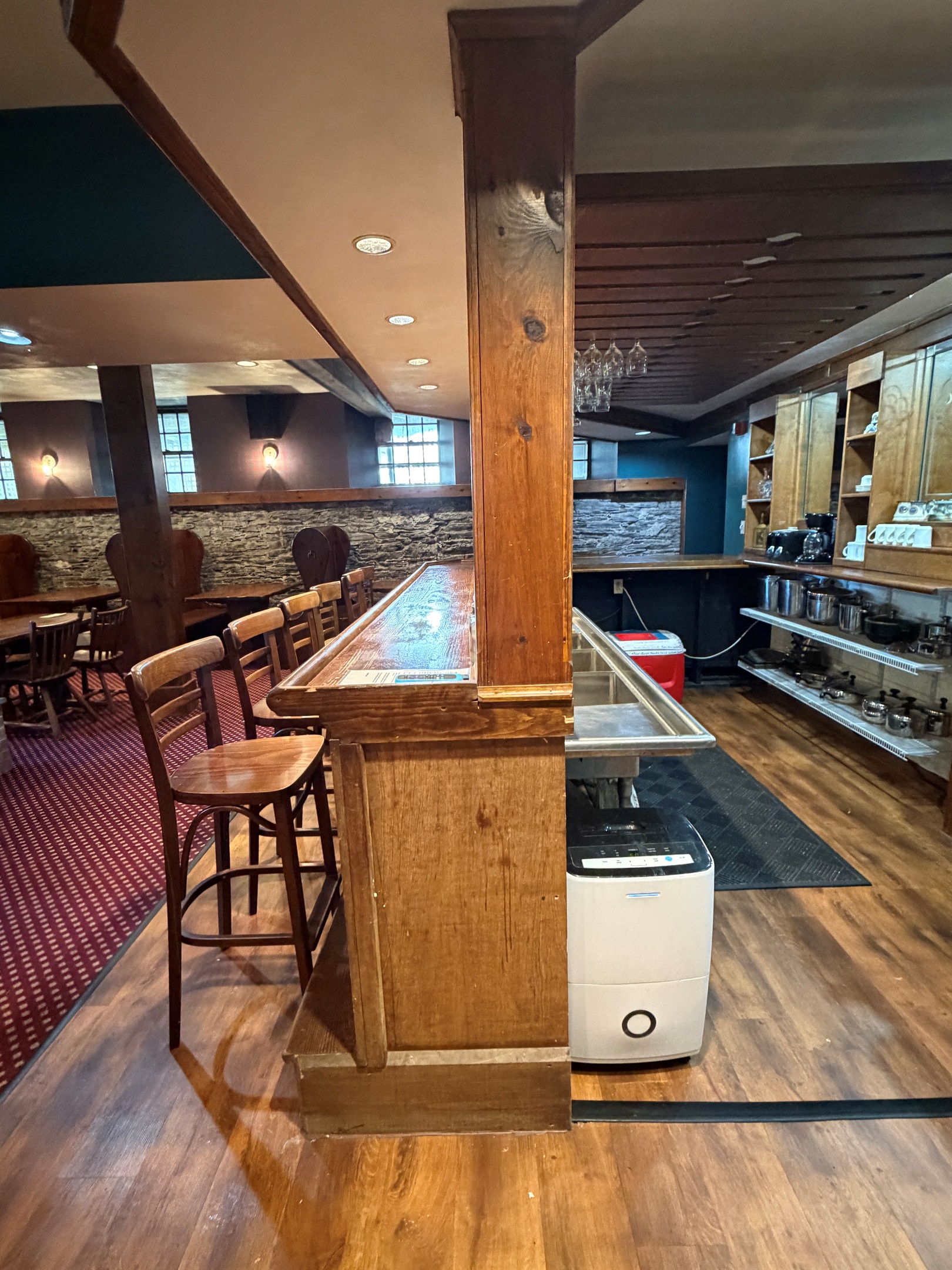 Enjoy breakfast at the bar or a cocktail in the evening.