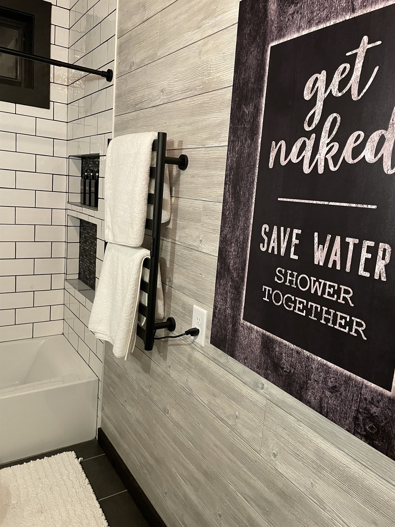 Heated towel bar to spoil our guests!