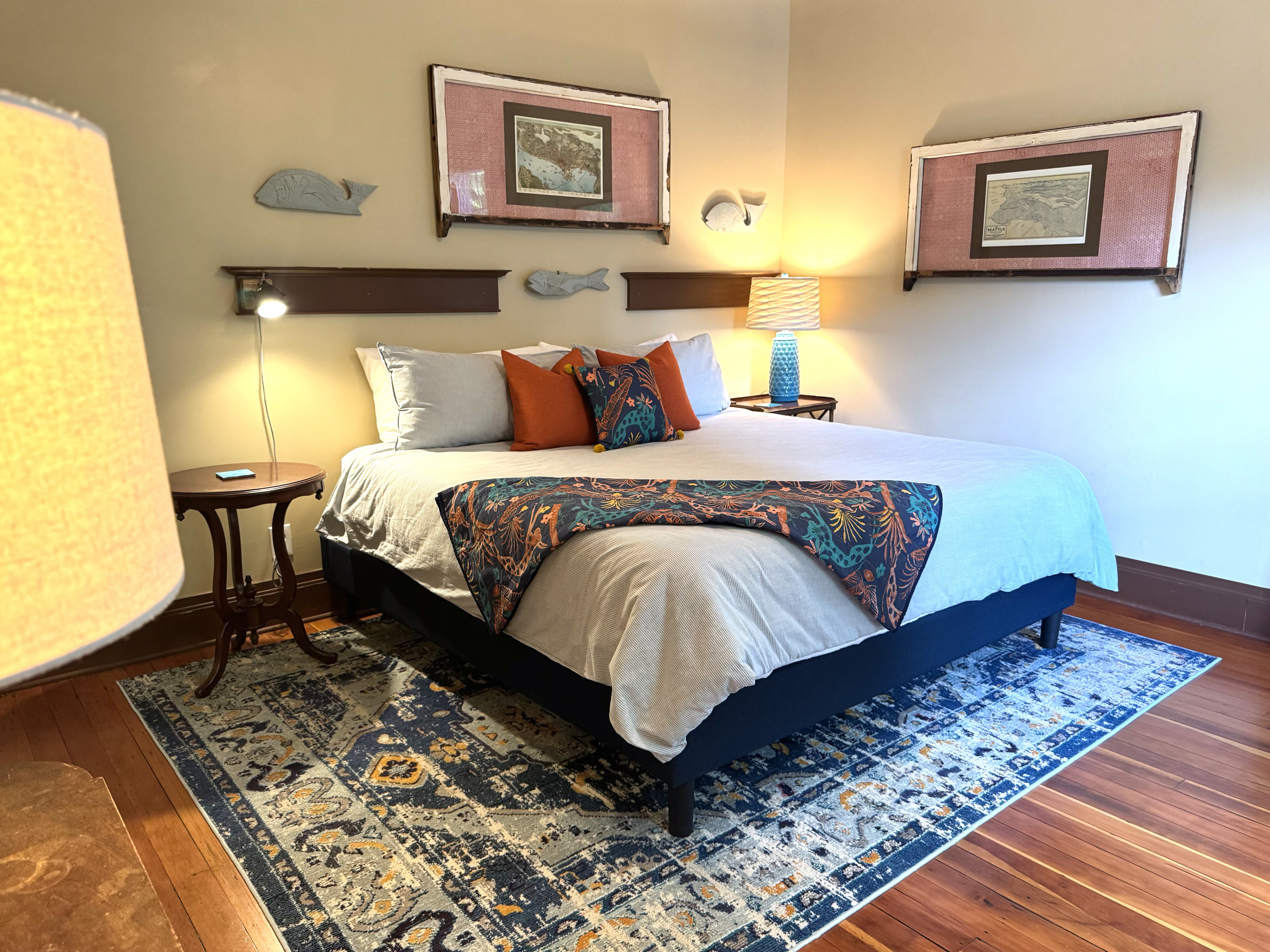 2nd Floor, King bed.