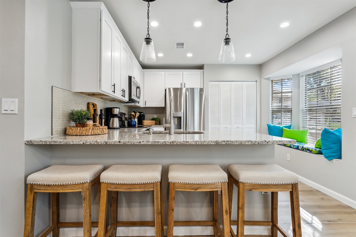 Kitchen Seating Area