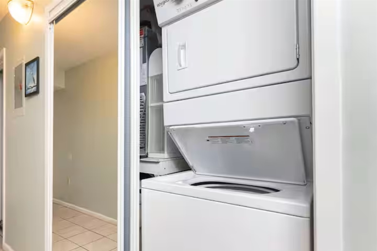 Washer/Dryer in Unit