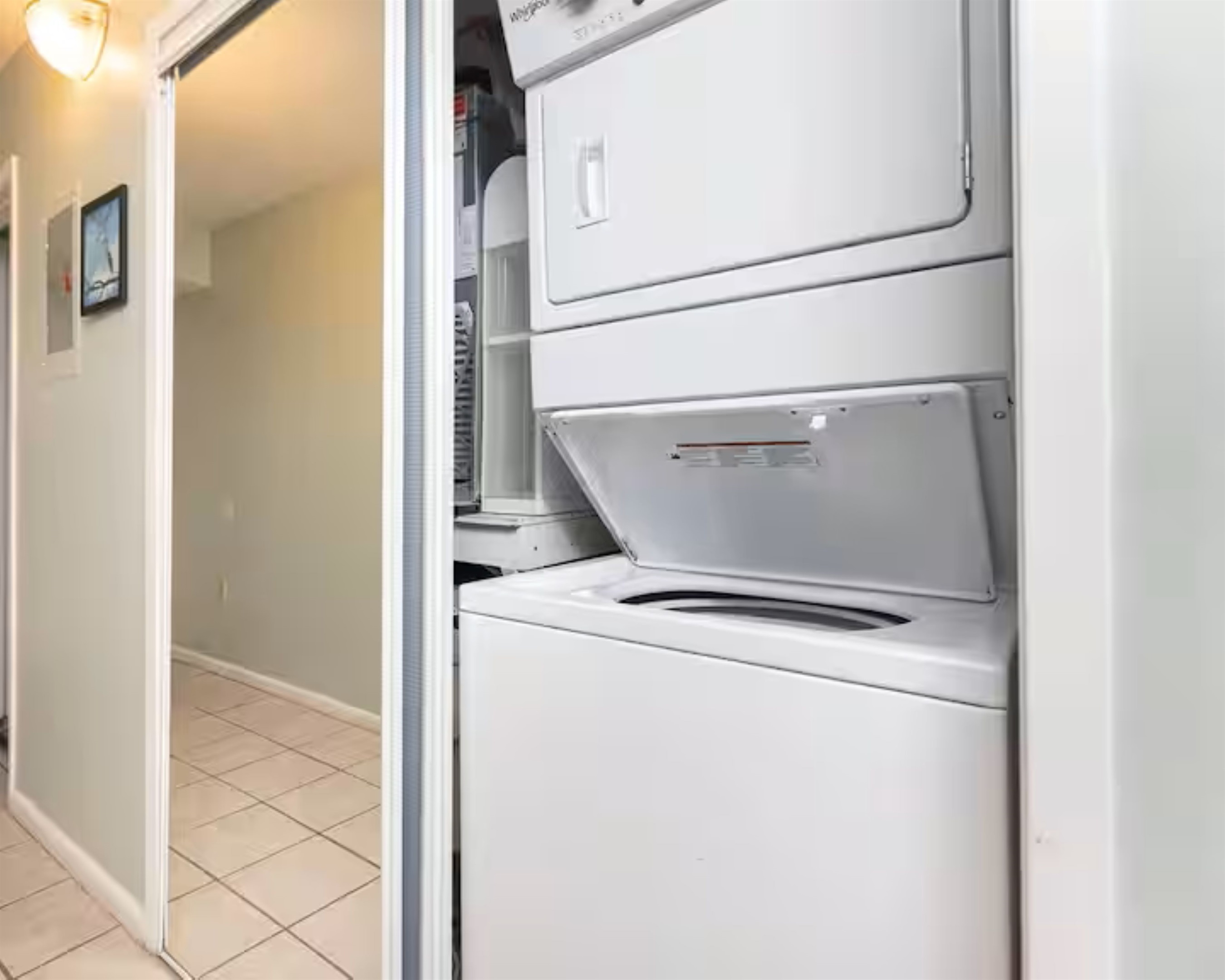 Washer/Dryer in Unit