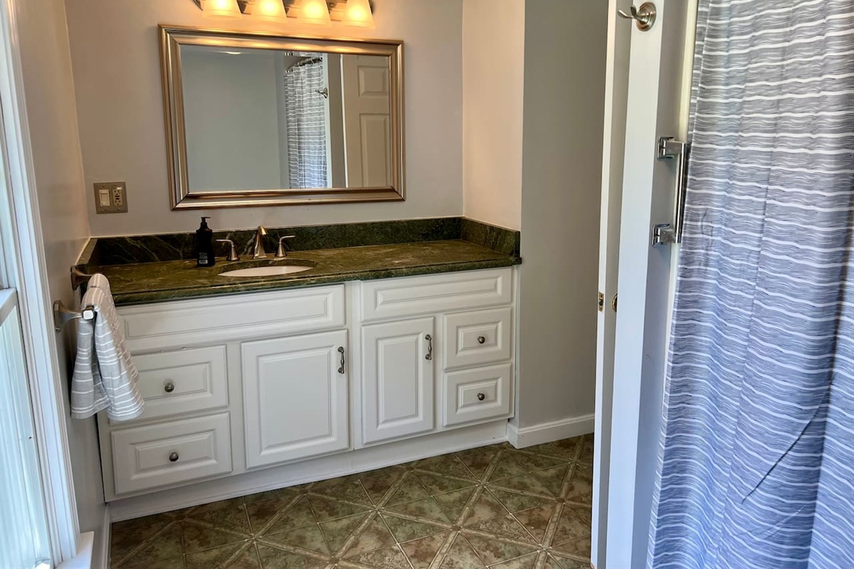 Second floor full bath