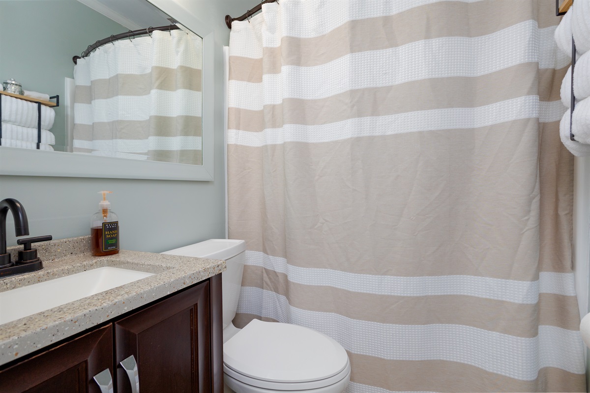 Clean and efficient bathroom