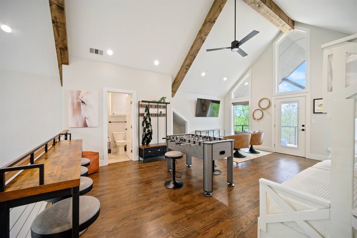 Loft room with bunks