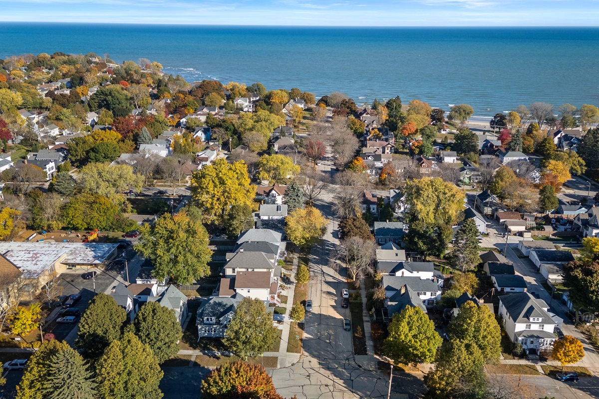 Just a short walk to the lake!