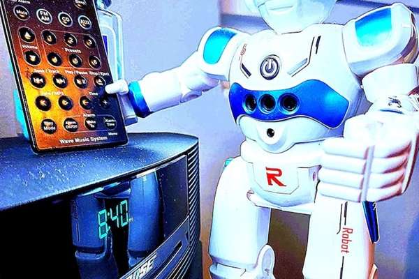 Howie selected radio stations on the Bose Wave Radio. 