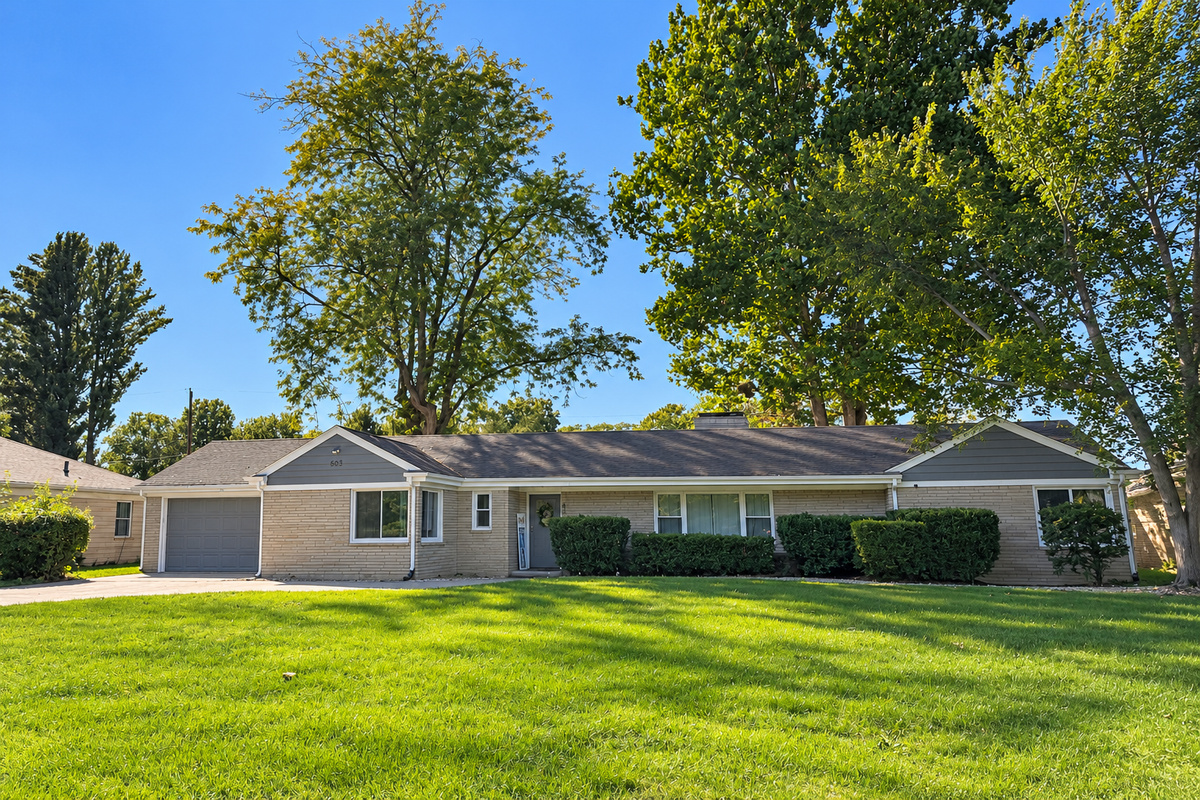 Main-floor ranch living helps guests avoid stairs; basement rooms require stairs.