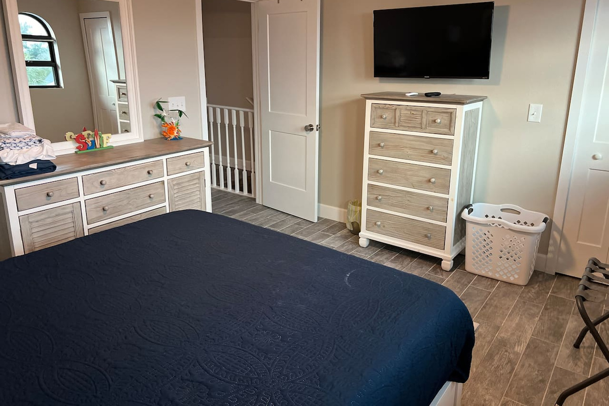 Upstairs Second Bedroom