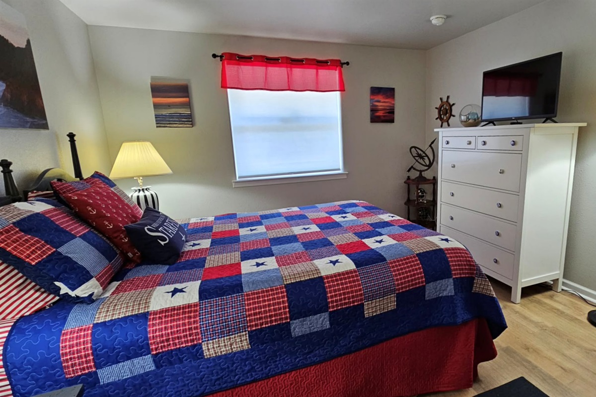 Queen bedroom has its own TV