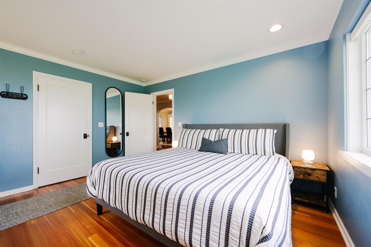 Farmhouse bedroom 3: King bedroom, main floor 