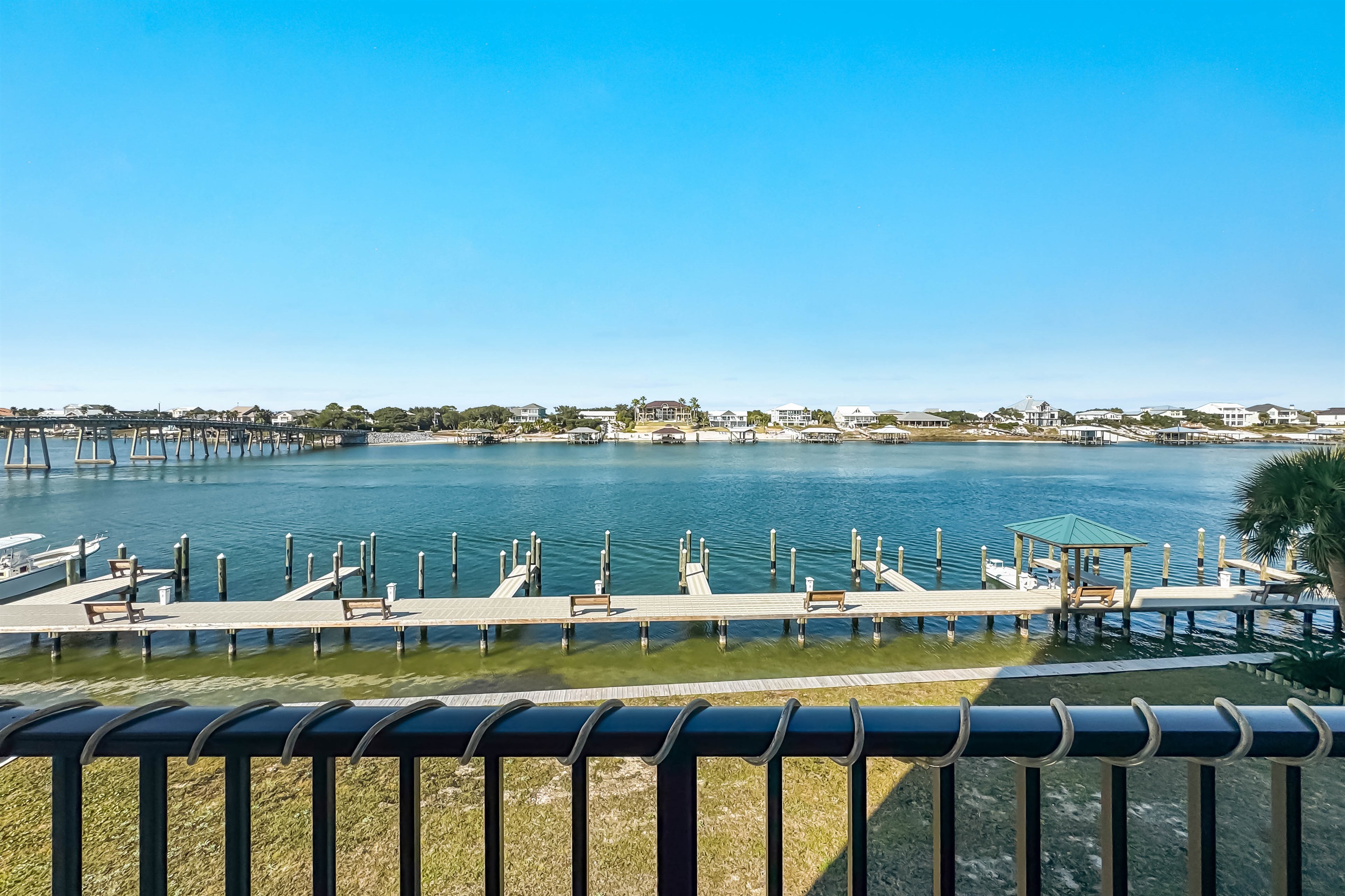 Experience the waterfront lifestyle at Wind Drift. Direct access to the water via our private dock, with stunning views of the bay and the Gulf Coast skyline.