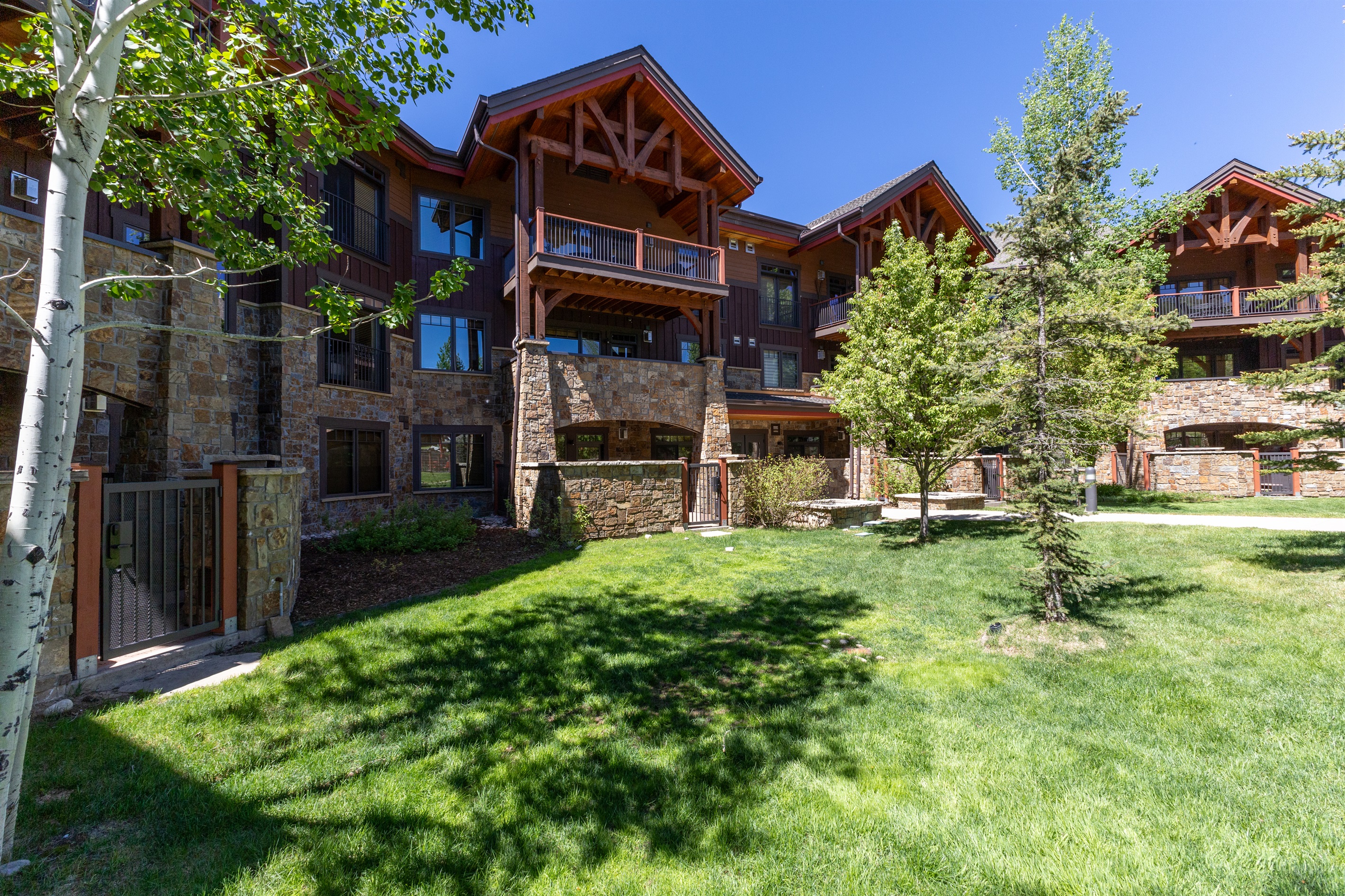 Exterior of Bear Lodge