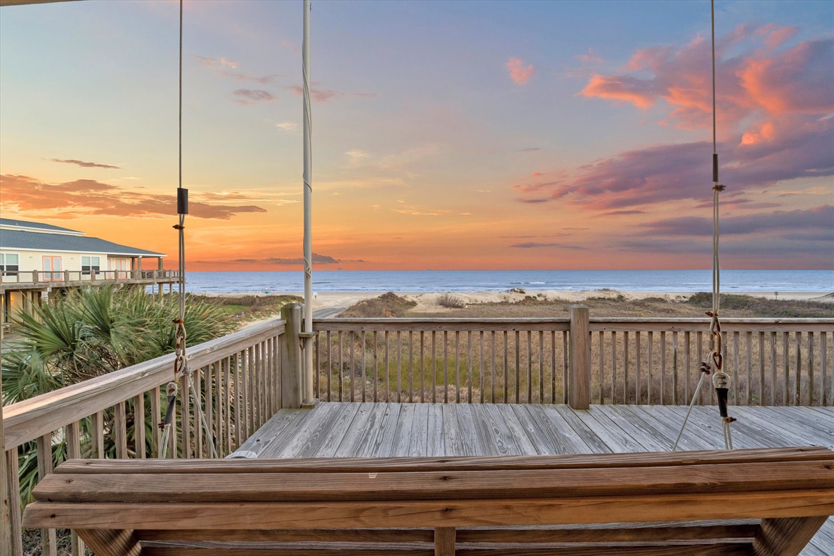 ae05ccc71c804522baa098d1cf20f8c3 Large | Beachhouse | Texas | TX | Vacation Homes | Galveston | Crystal Beach | Kokomo | Breezy Days | Beachfront Elegance | Sunrise Serenity | Southern Sands Property Management, LLC