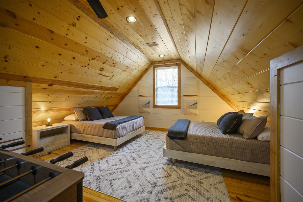 Unwind in this inviting beds, where warmth and comfort embrace you after a day of exploration.