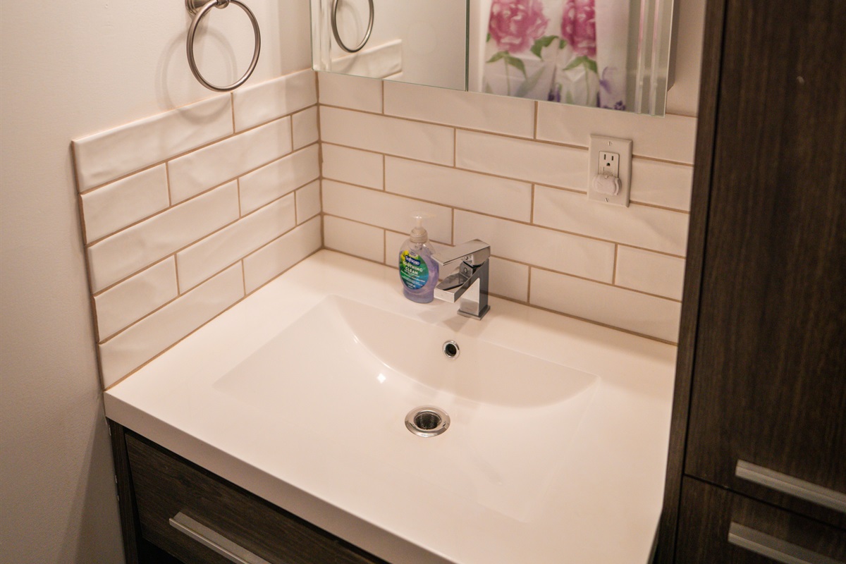 Shared Full-Bath