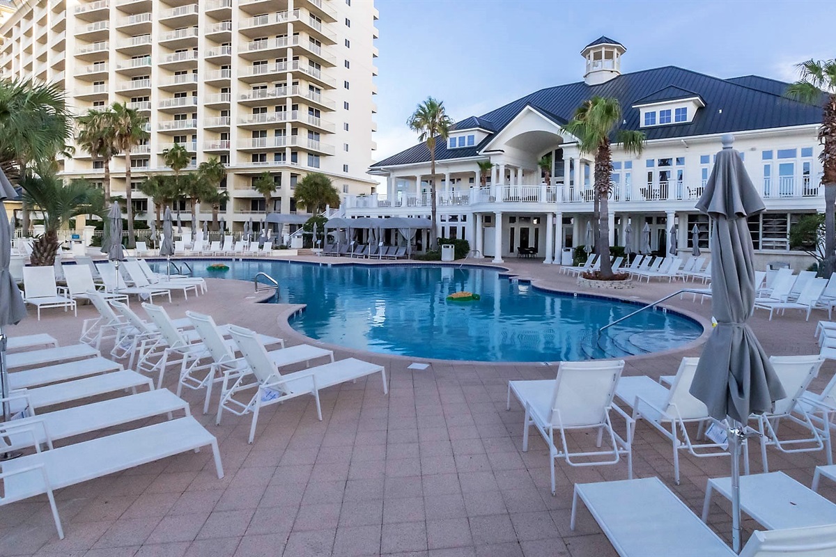 Ready to upgrade your vacation? Access to our stunning Beach Clubhouse outdoor pool is just one of the exclusive perks that comes with your amenity wristbands. It’s a premium experience designed for ultimate relaxation and enjoyment.