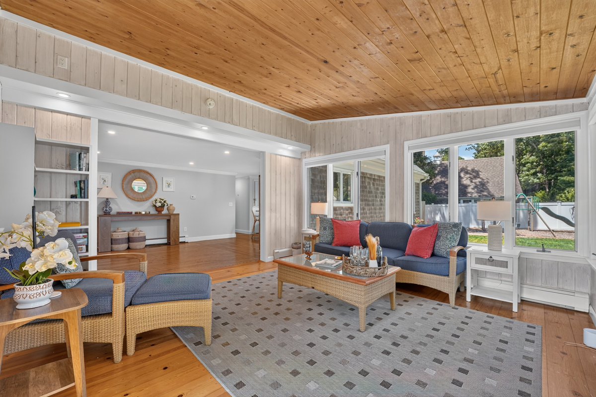 A peaceful space to read, unwind, or enjoy time with loved ones.
