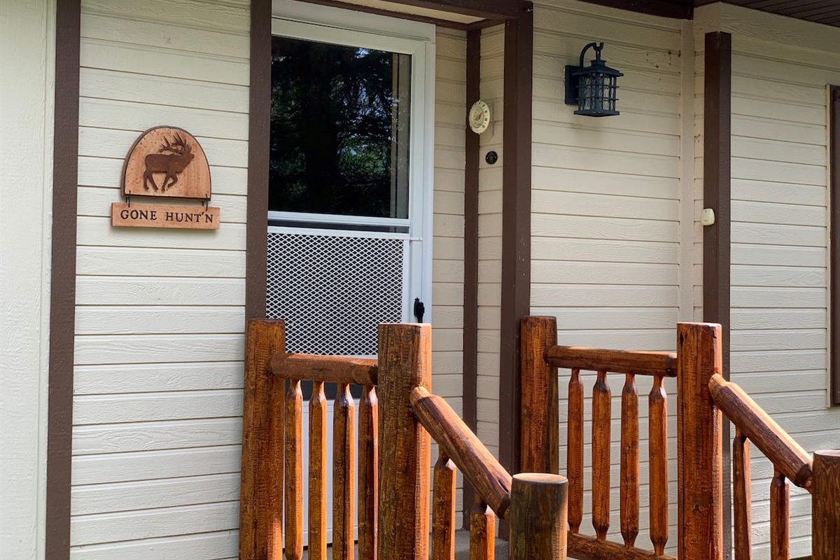 Cozy Cabin Front Entry