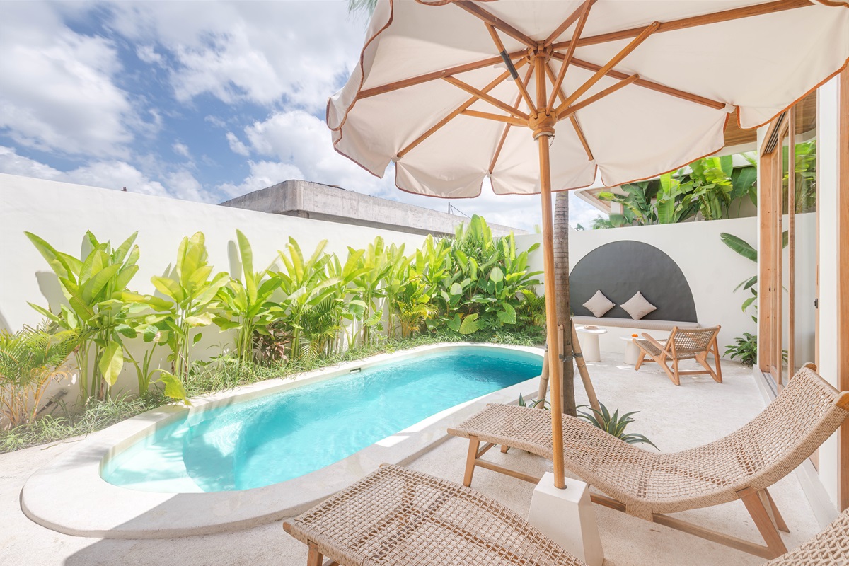 Pool area