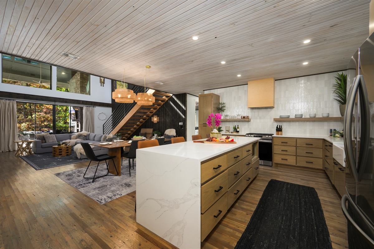 Room for the whole crew—at the table or breakfast bar