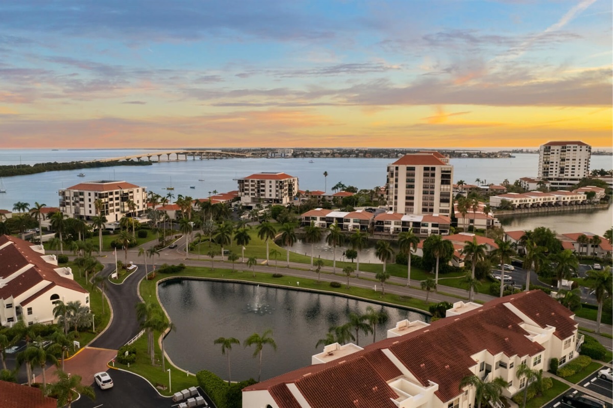 Take in sweeping views of Isla del Sol&rsquo;s lush landscapes, sparkling waterways, and resort-style amenities.