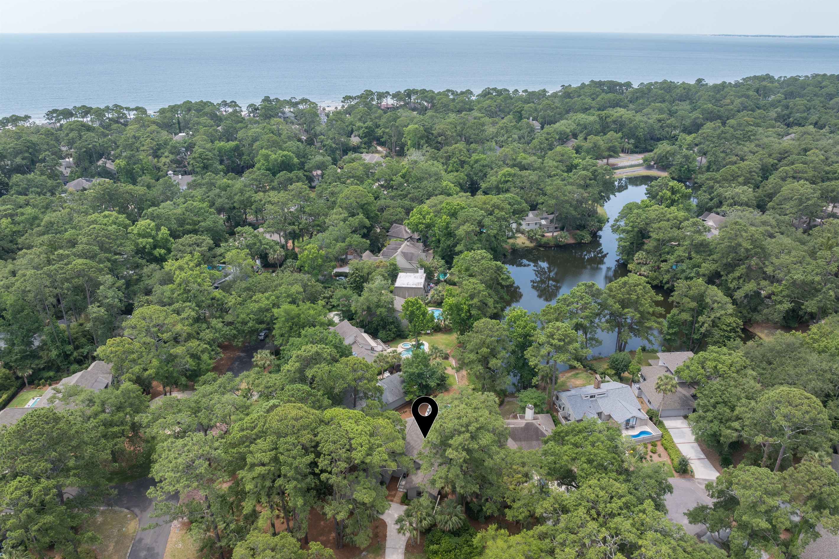 Close to the ocean and an easy walk or bike ride