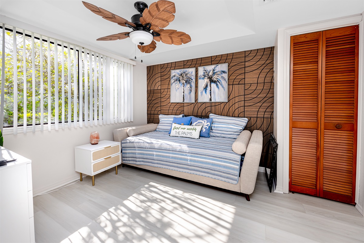 Sitting area or bedroom your choice