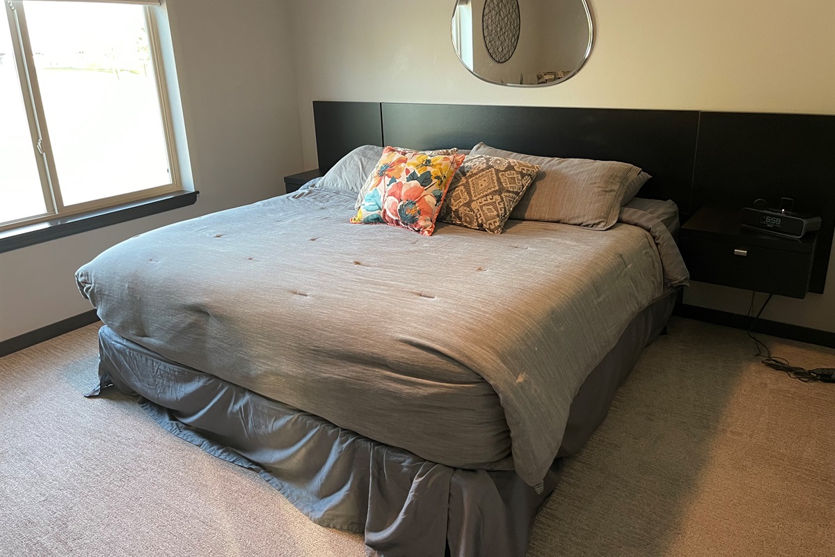 Upstairs King Master Bedroom