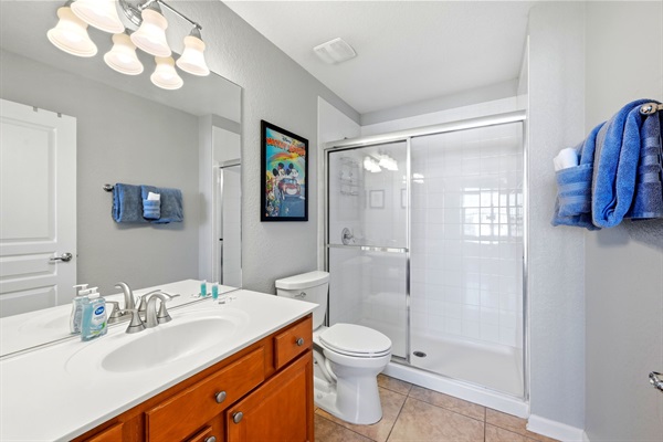 Second bathroom suite