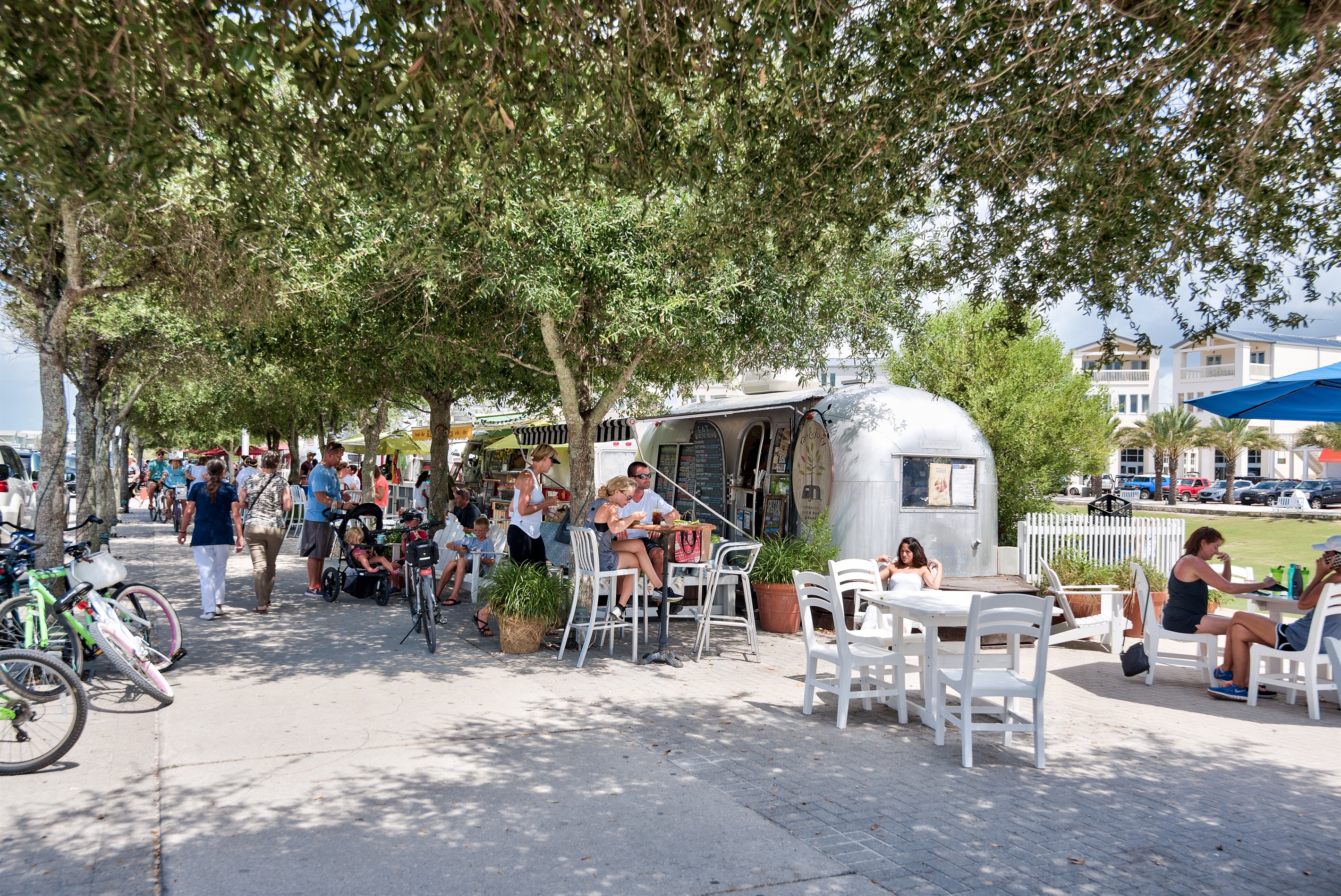 Seaside is just a short bike ride away! Enjoy the green space, shops, restaurants, and food trucks!! Bud + Alley's Rooftop is perfect for a beautiful view!