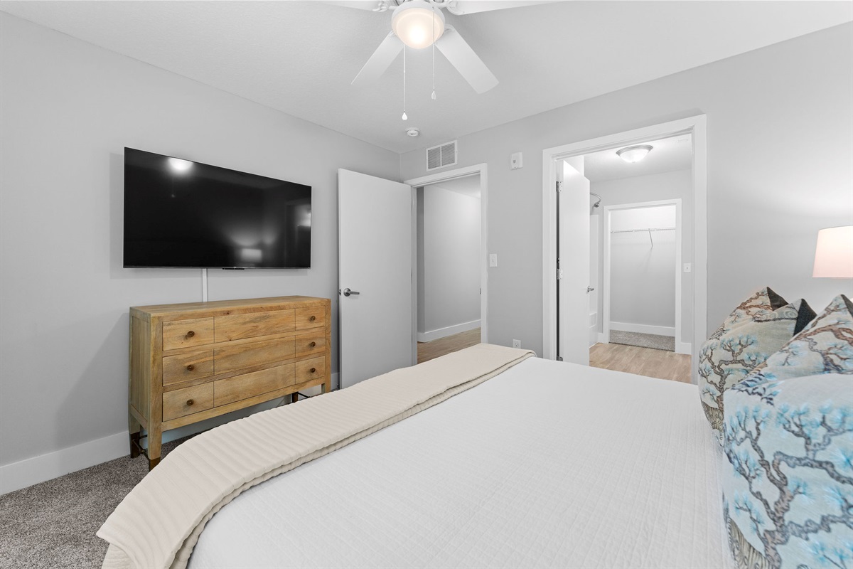 King Bedroom 3