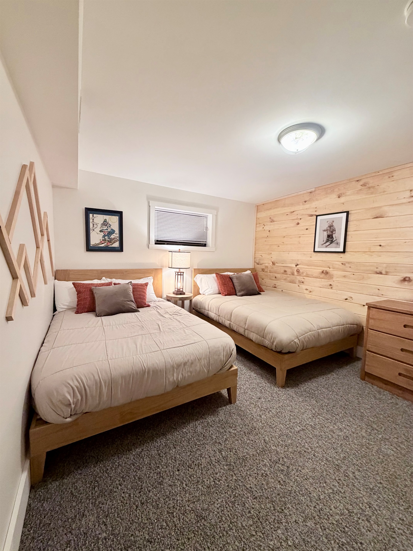 Comfortable space with two double beds 