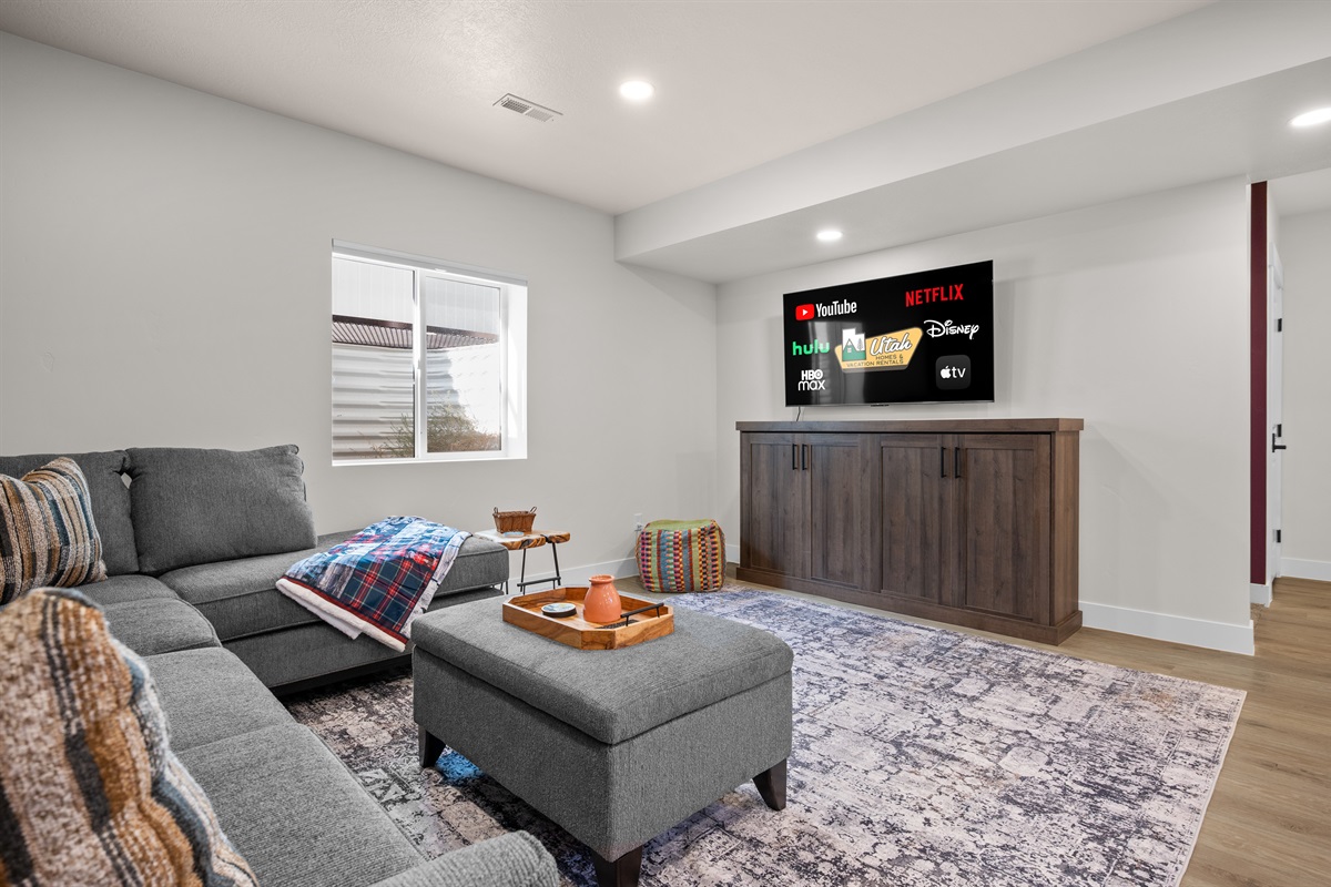 Inviting lounge area ideal for relaxing after skiing or hiking.