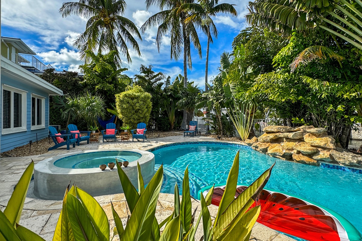 and relax in your private oasis!