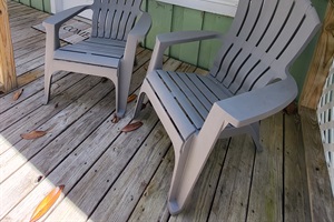 Outdoor seating area 2
