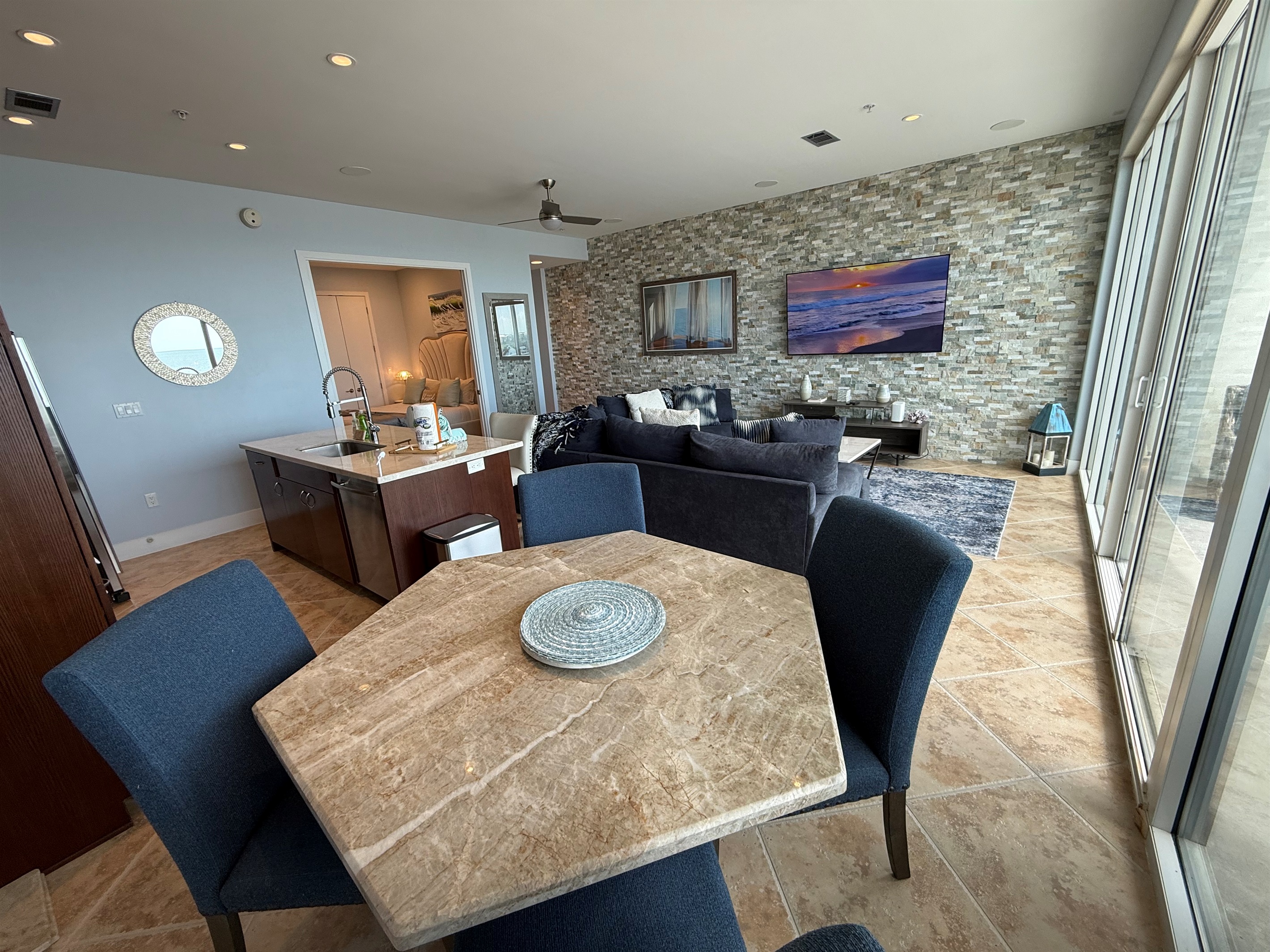 Oversized living with 75" Smart TV