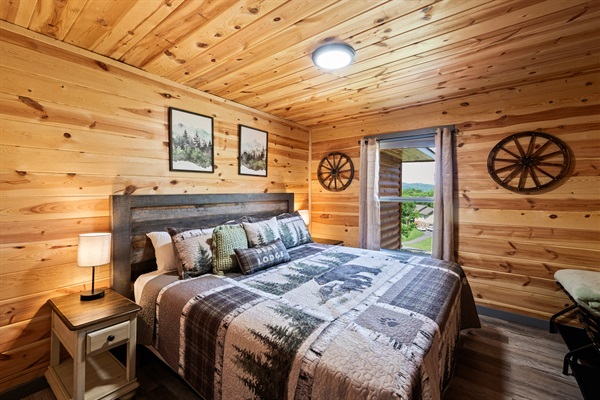 Bedroom 1 - King Bed