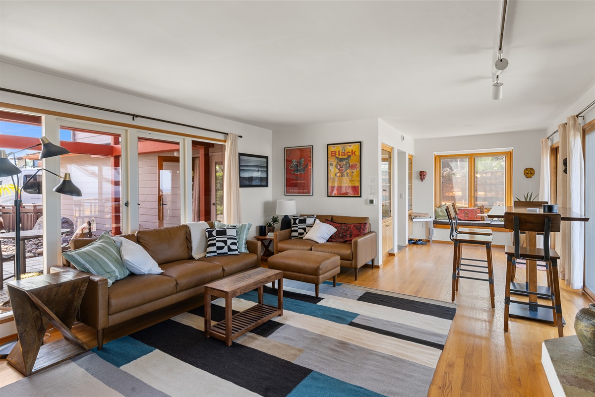 Living Room/Dining Room