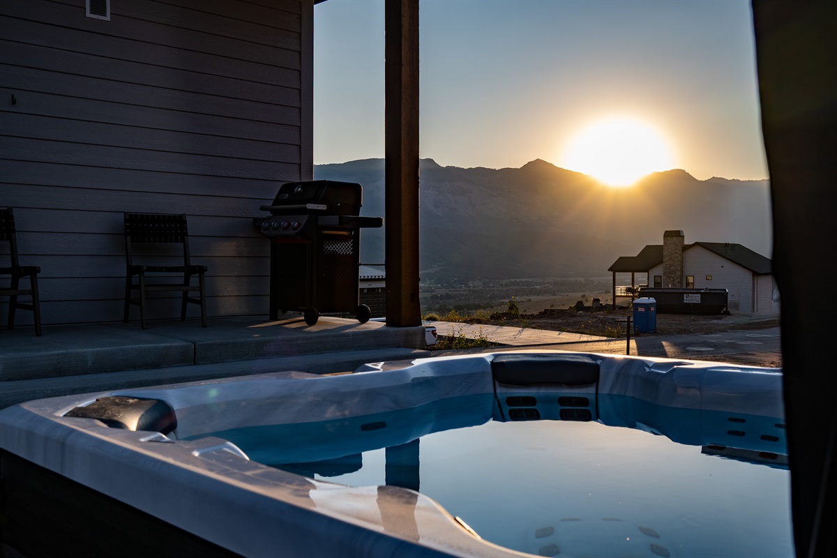 Eight person hot tub