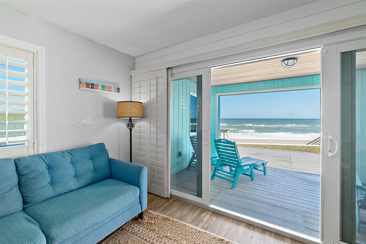 Comfortable lounge area facing the ocean