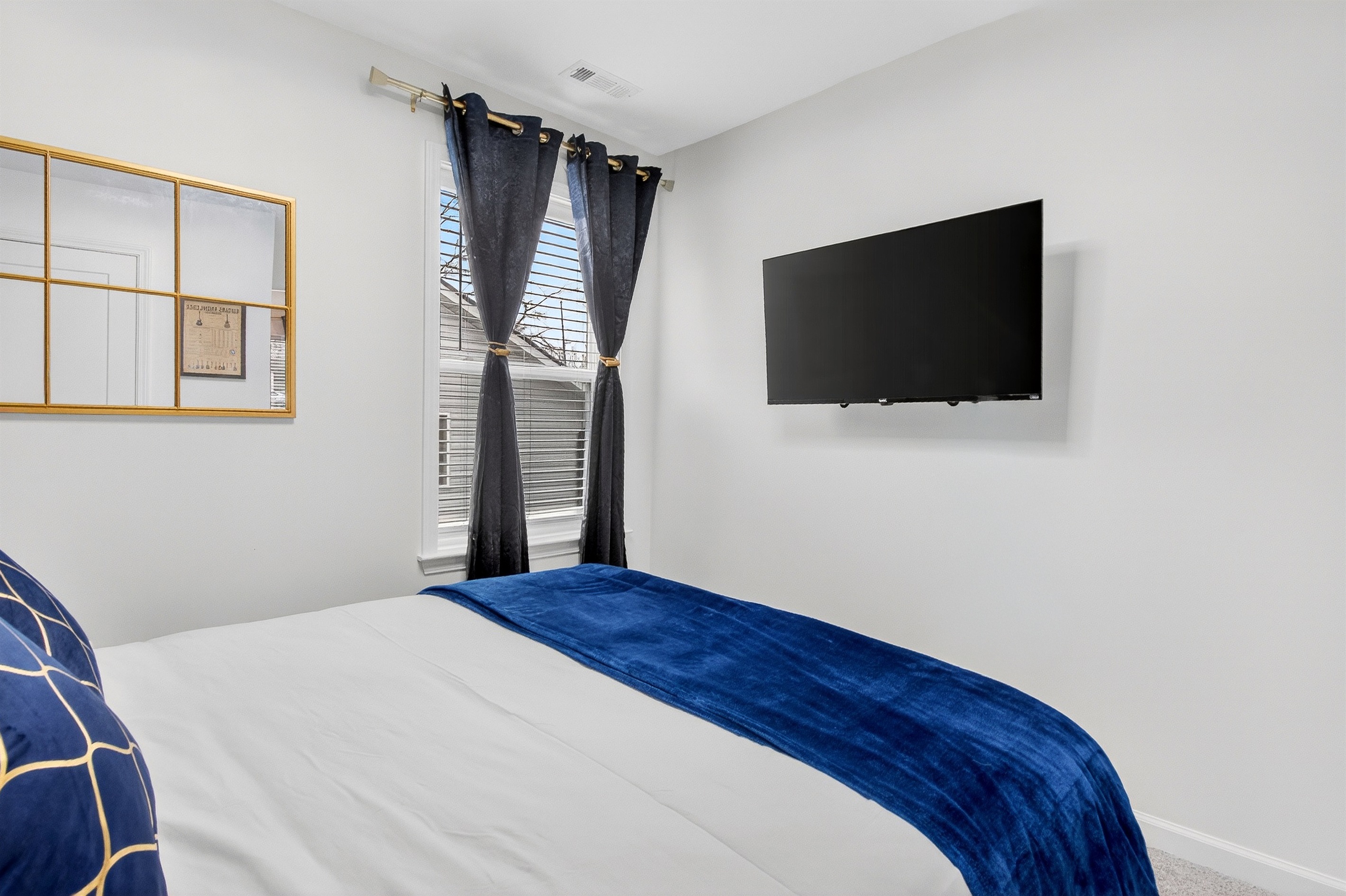 2nd floor guest bedroom I