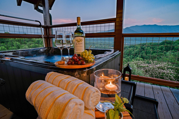 New hot tub with seclusion and privacy for a front row seat of the Smokies