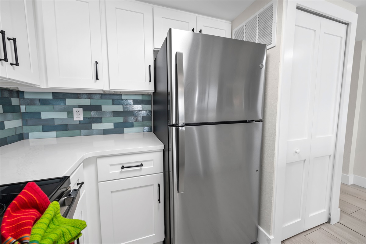 Stunning Modern Updated Kitchen