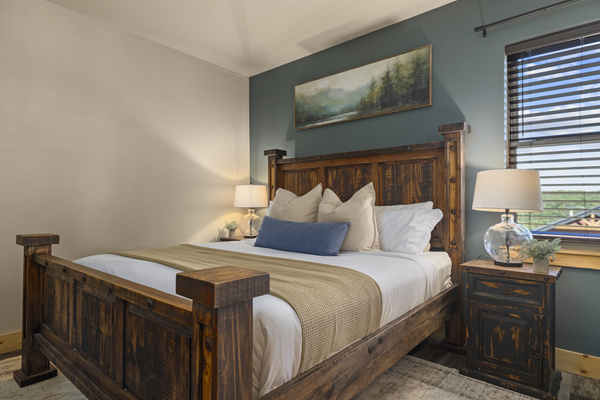White River Bedroom/basement